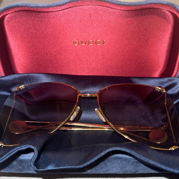 Sunglasses - Picture 1 of 2